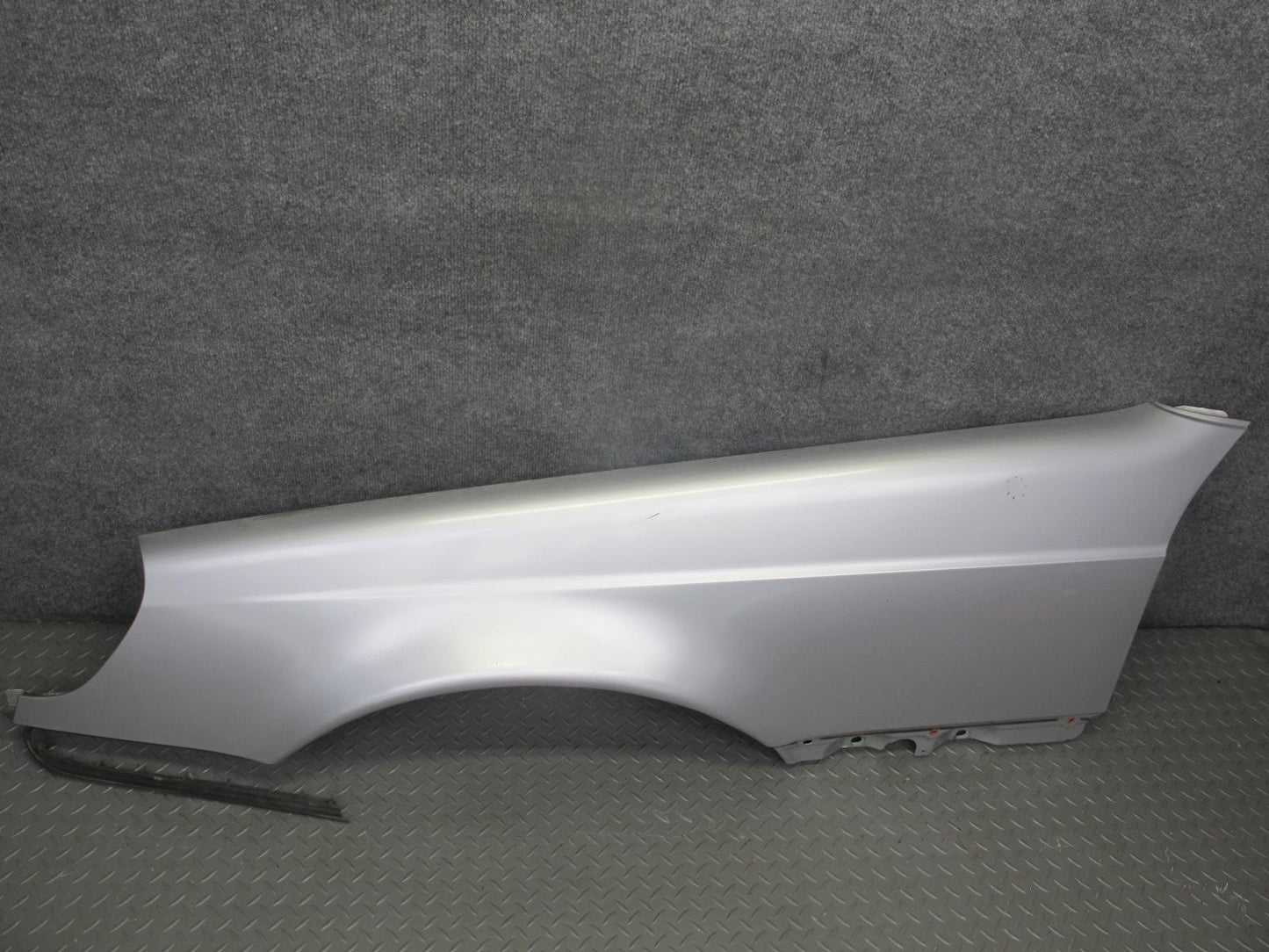 96-99 Mercedes W140 C140 Cl-class Coupe Front Left Fender Shell Panel Cover OEM