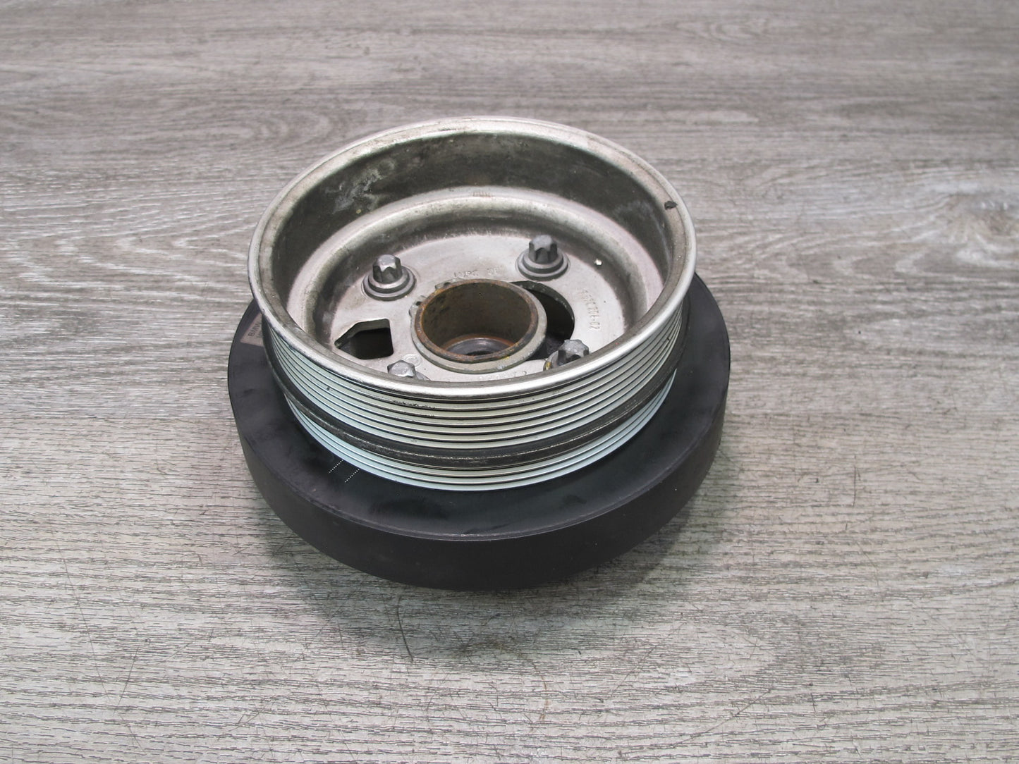 10-14 BMW E71 X6M Crankshaft Pulley Harmonic Balancer Vibration Damper 7572566