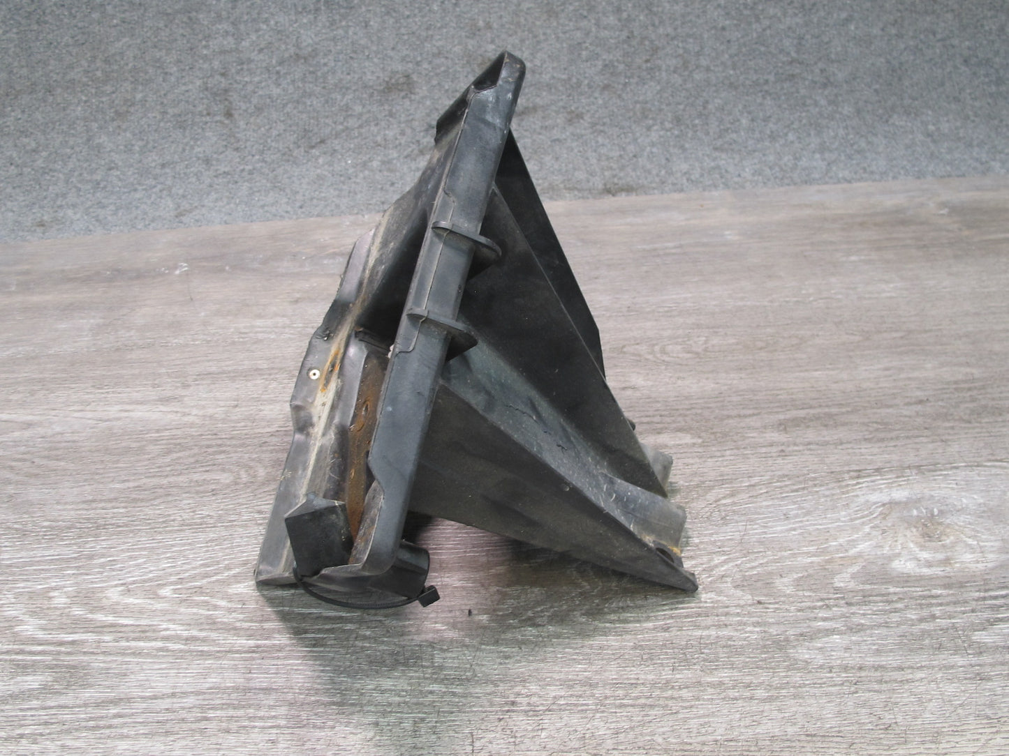 84-96 Chevrolet Corvette C4 Battery Tray Support Holder 14064574 OEM