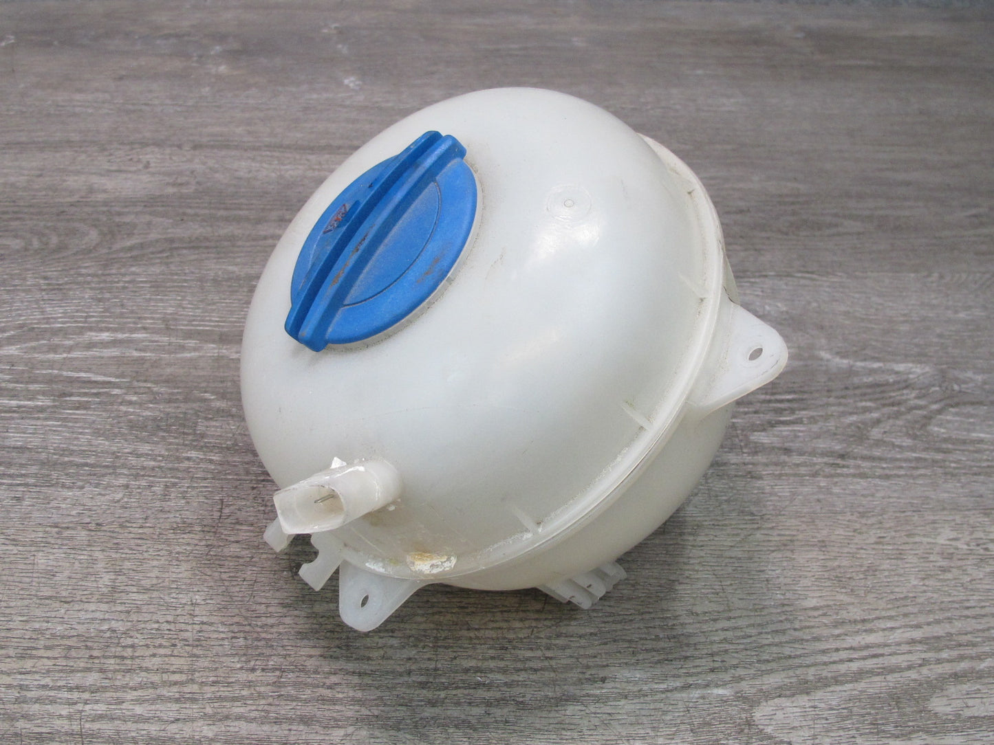 2015-2018 Porsche Macan Engine Coolant Expansion Overflow Reservoir Tank
