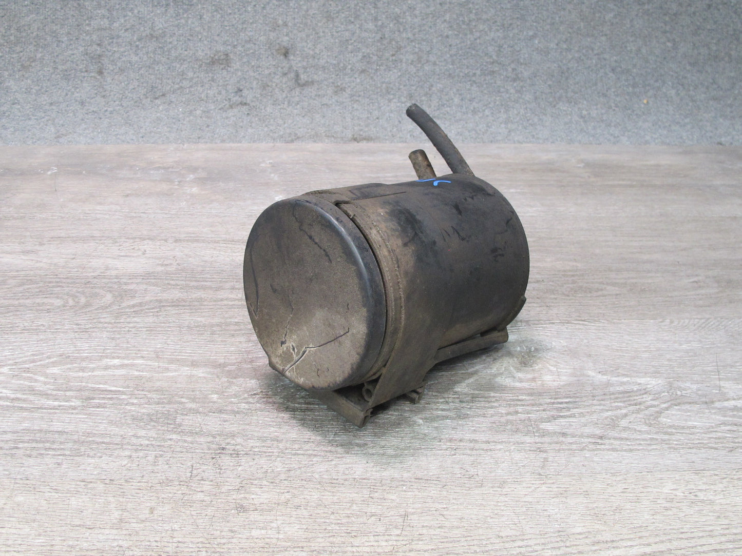 91-96 Chevrolet Corvette C4 Fuel Evap Vapor Charcoal Canister Purge Valve OEM