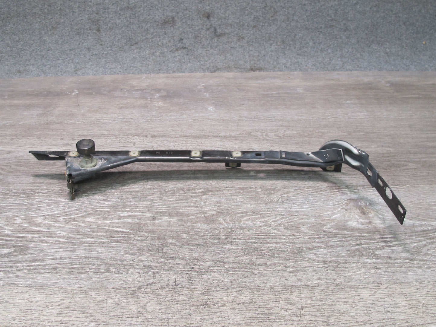 84-96 Chevrolet Corvette C4 Set of 2 Front Bumper Left Right Bracket Support OEM