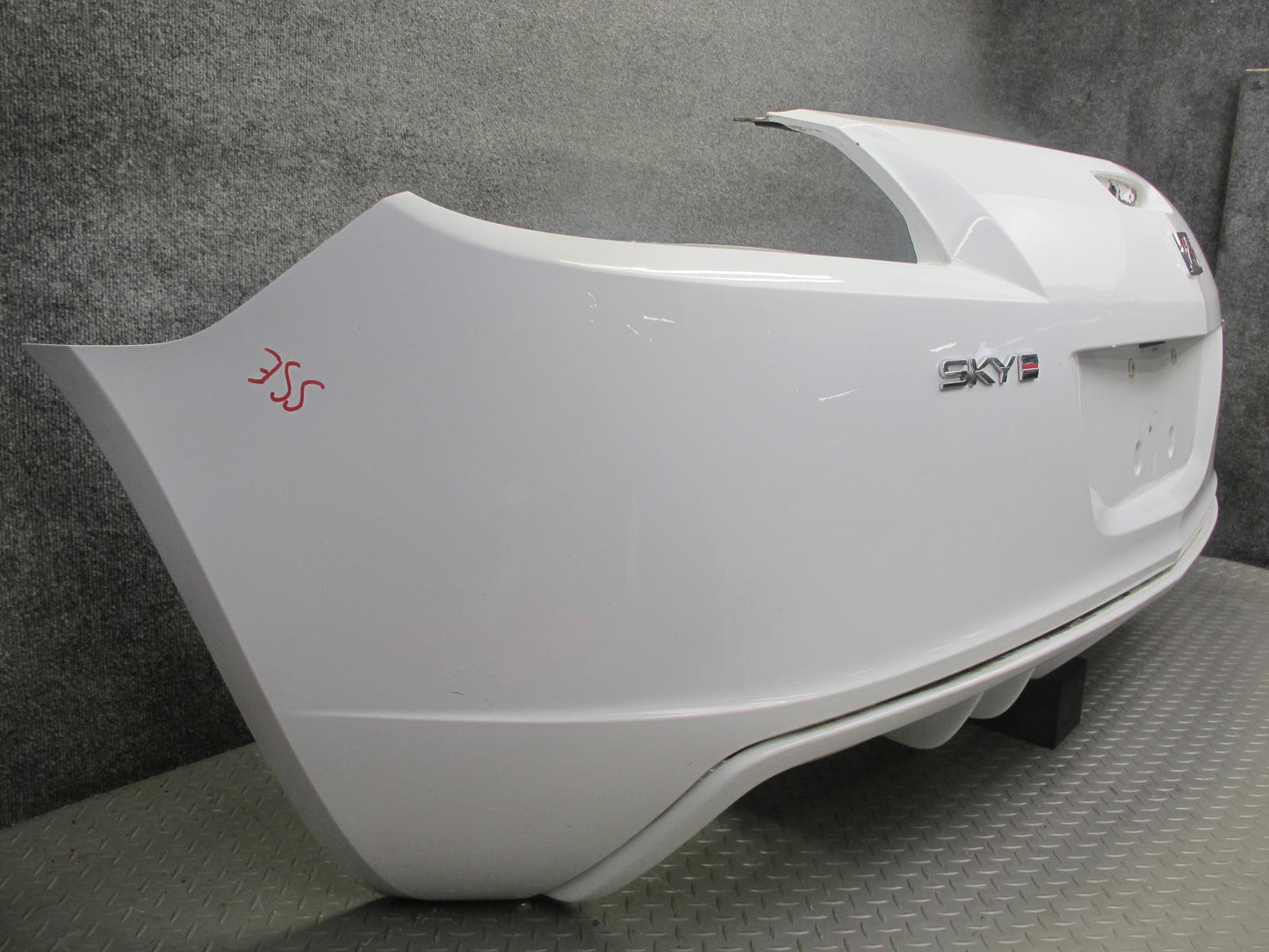 07-10 Saturn SKY RED Line 2.0L Turbo Rear Bumper Cover Polar White OEM