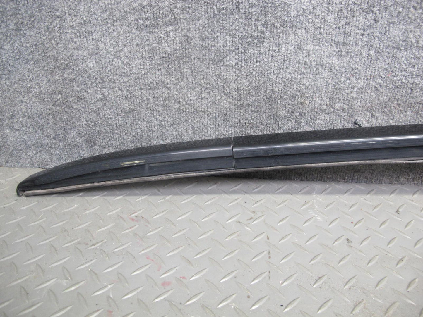 2017-2020 Maserati Levante M161 Left & Right Roof Rack Rail Luggage Carrier Set