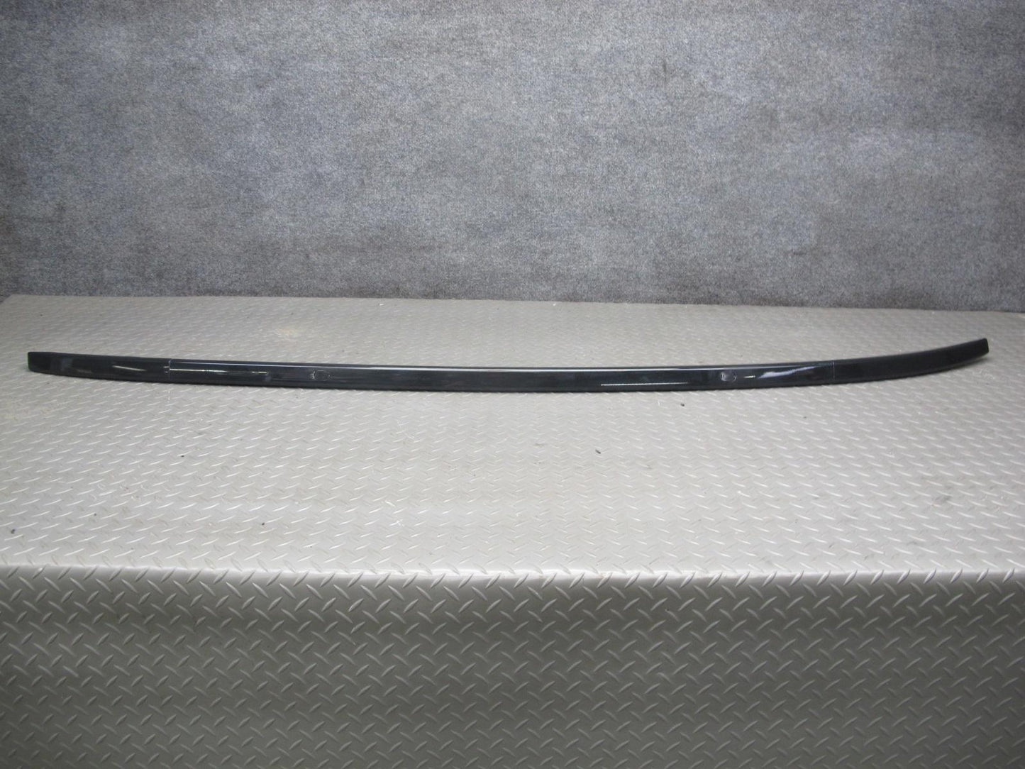 2017-2020 Maserati Levante M161 Left & Right Roof Rack Rail Luggage Carrier Set