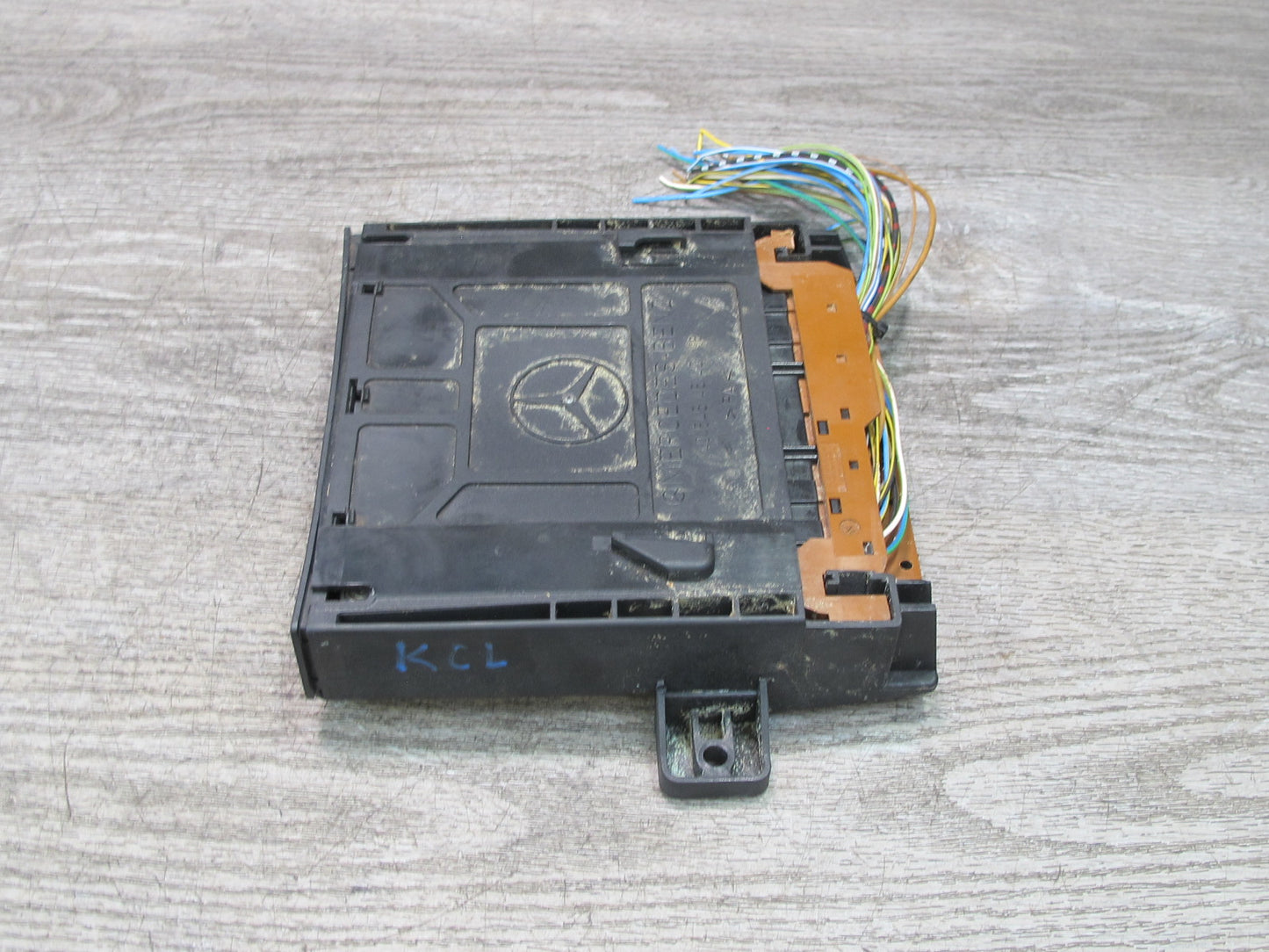 96-99 Mercedes W140 C140 CL Coupe Self Leveling Suspension Control Module OEM