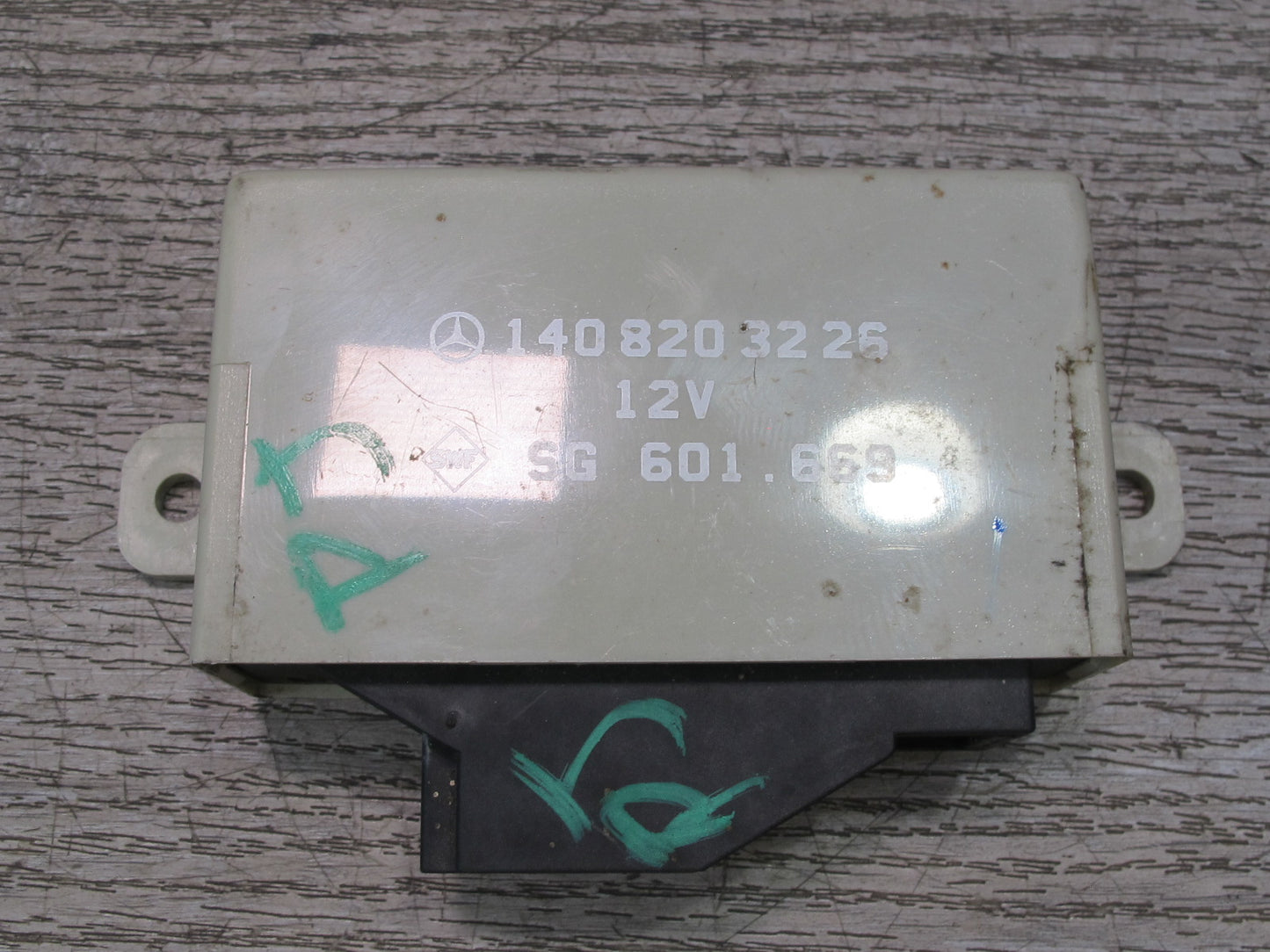 96-99 Mercedes W140 C140 Cl-class Headrest Seat Control Module 1408203226 OEM