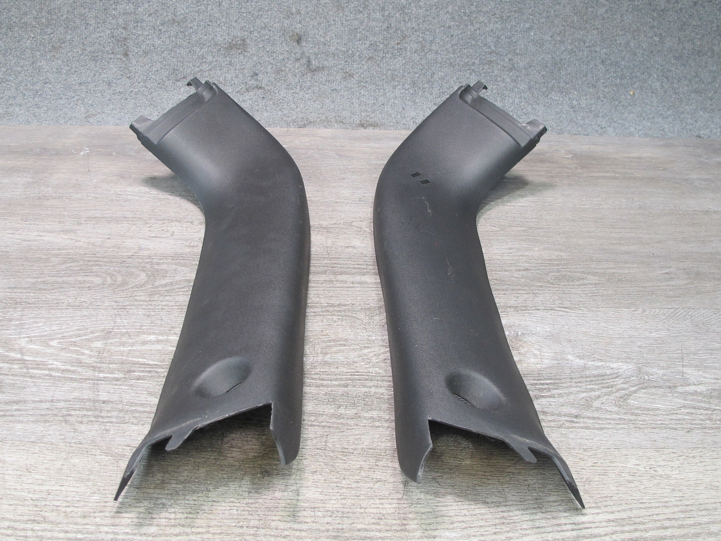 07-10 Saturn SKY Solstice Convertible Front Interior A Pillar Trim Panel Set OEM