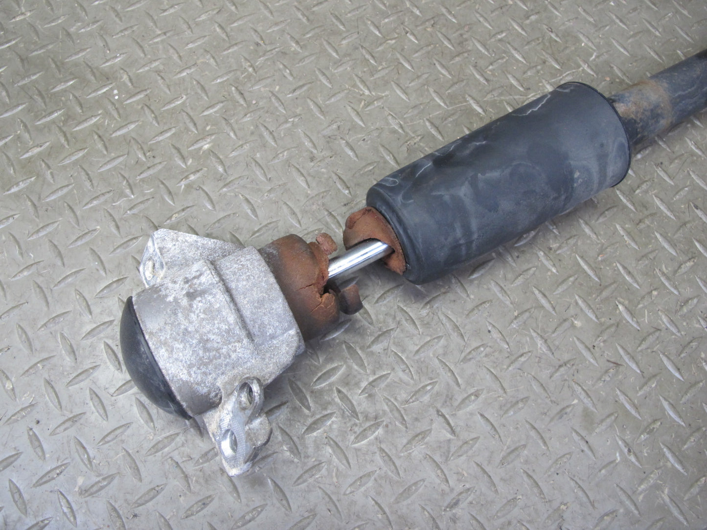 2015-2025 Porsche Macan AWD Rear Left & Right Strut Shock Absorber Set of 2