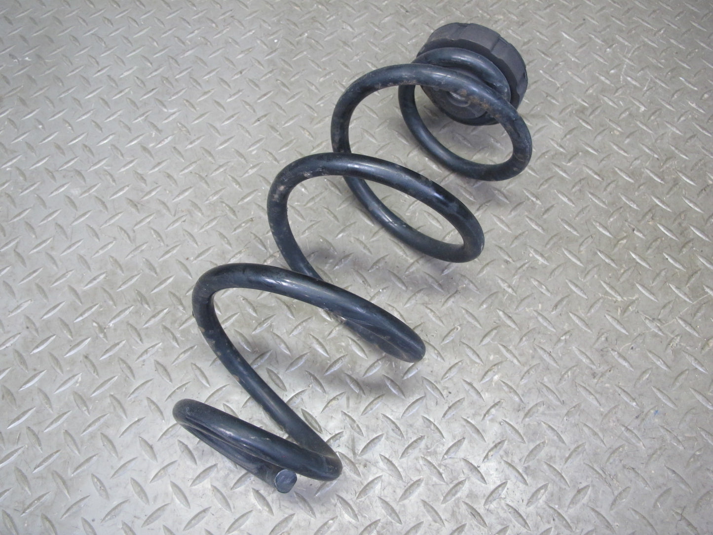 2015-2018 Porsche Macan Rear Left & Right Coil Spring Set of 2 95B511115A