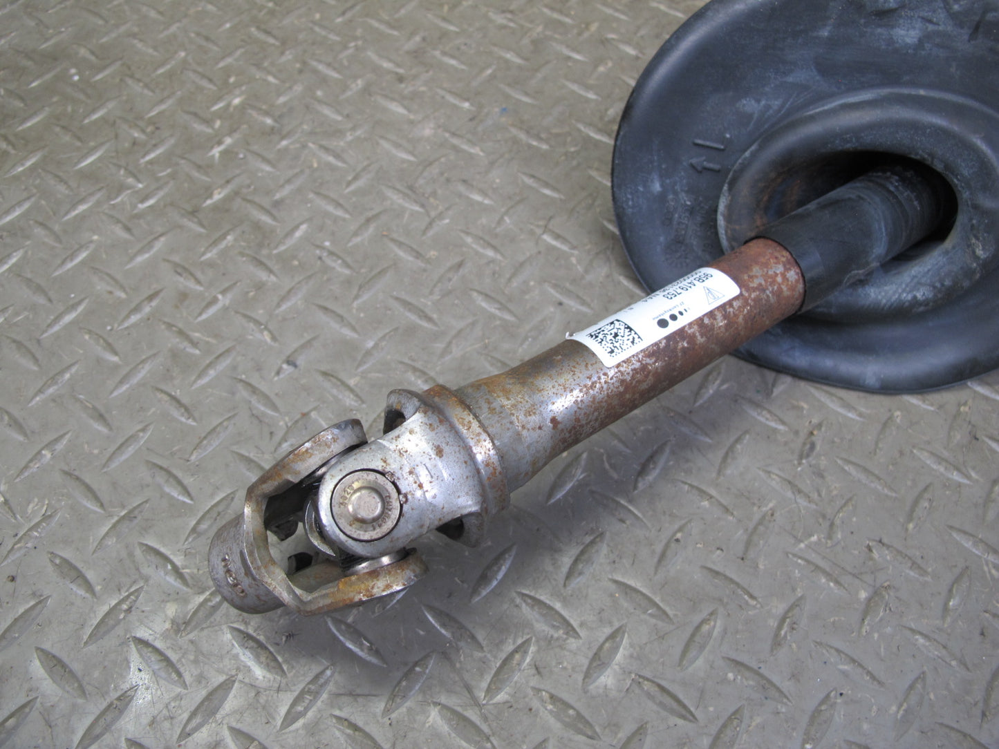 2015-2018 Porsche Macan Steering Column Intermediate U Joint Shaft 95B419753