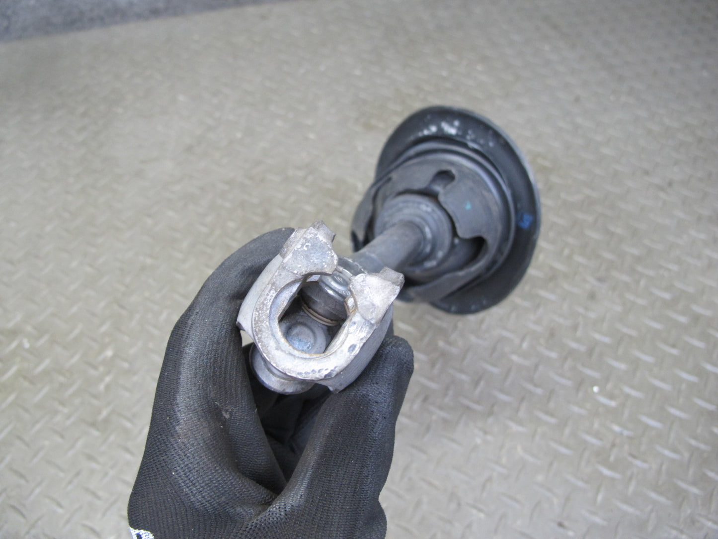 2015-2018 Porsche Macan Steering Column Intermediate U Joint Shaft 95B419753