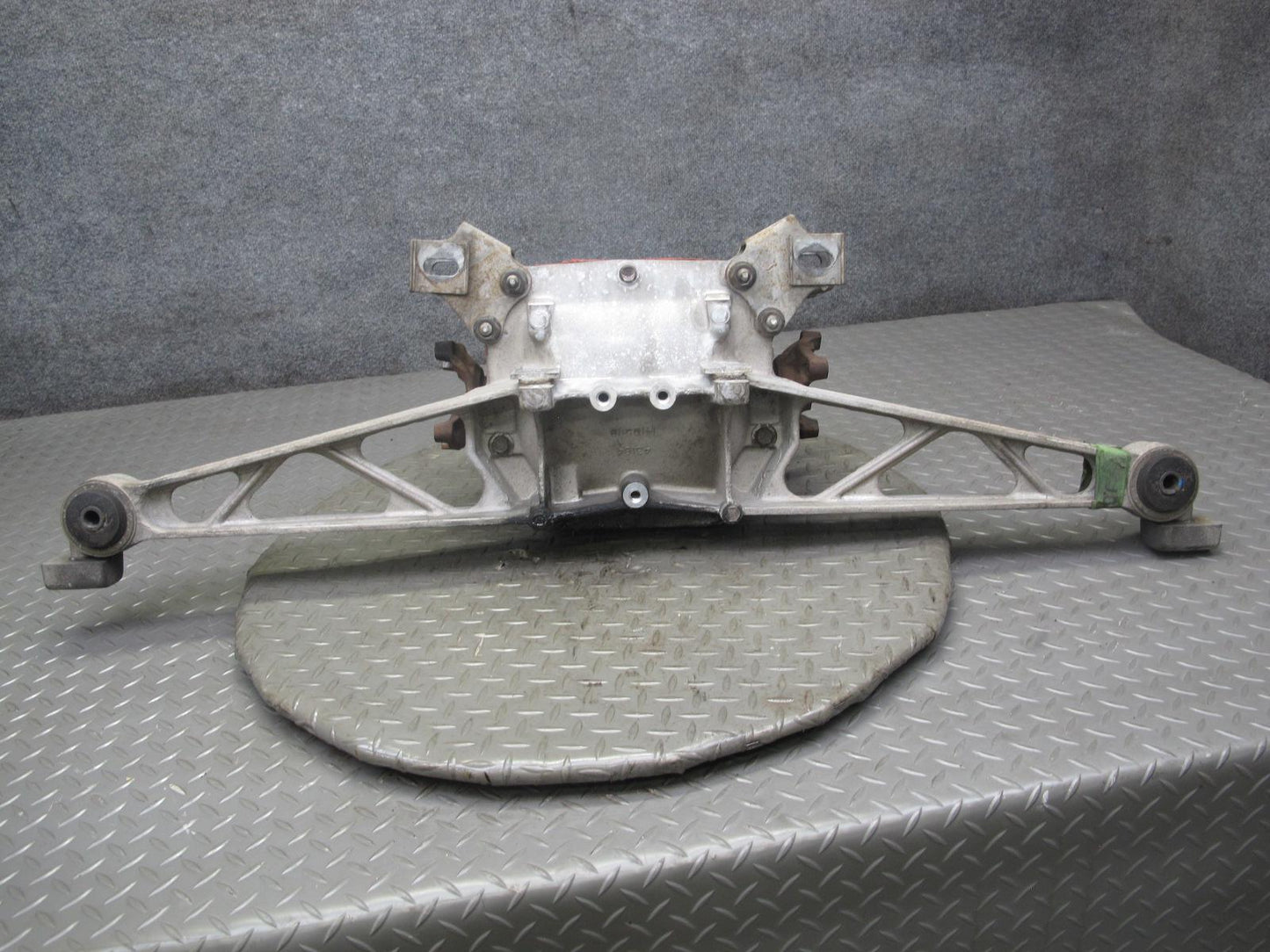 88-96 Chevrolet Corvette C4 A/T Dana 36 Rear Differential Carrier 2.59 Ratio OEM