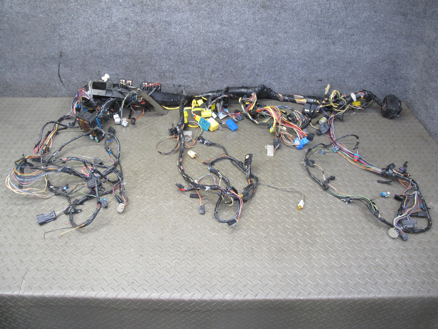 1993 Chevrolet Corvette C4 Coupe A/T Dash Wire Wiring Harness w Fuse Box OEM