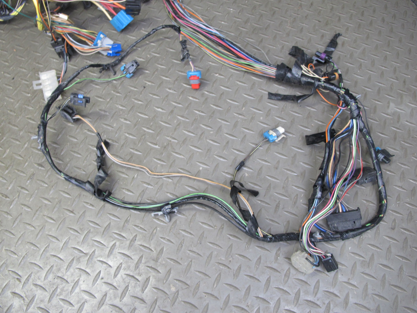 1993 Chevrolet Corvette C4 Coupe A/T Dash Wire Wiring Harness w Fuse Box OEM