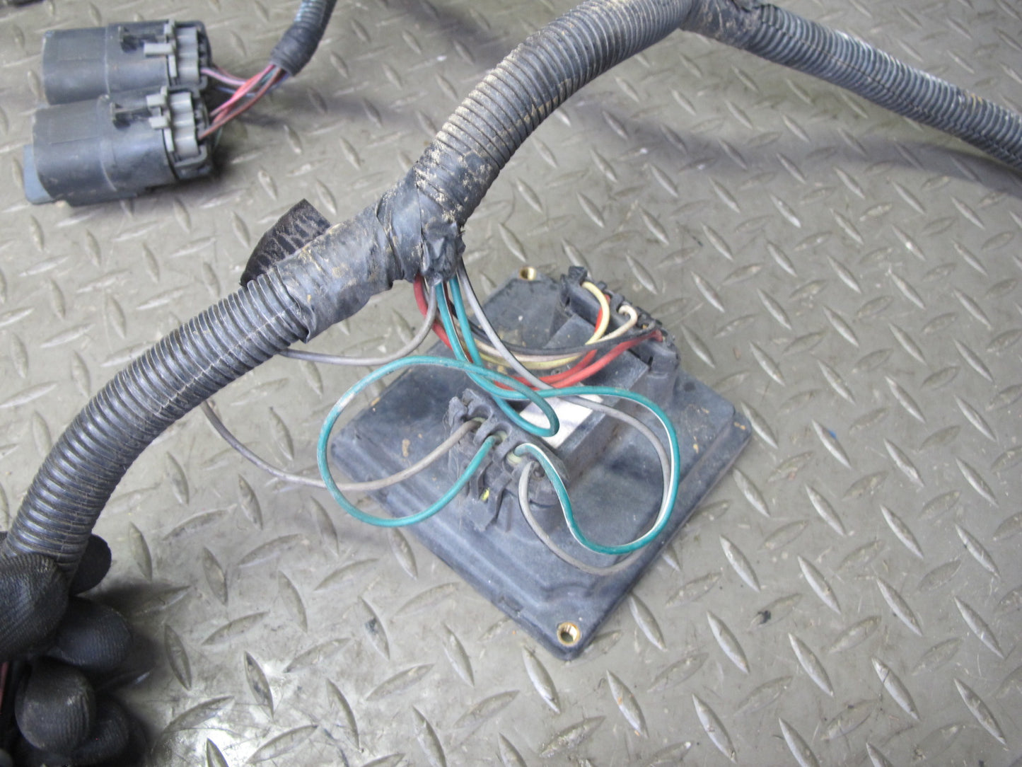1993 Chevrolet Corvette C4 Front Bumper Headlight Wire Wiring Harness OEM
