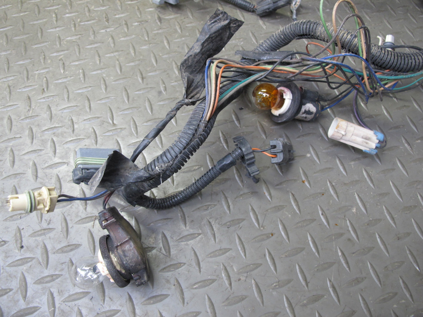 1993 Chevrolet Corvette C4 Front Bumper Headlight Wire Wiring Harness OEM