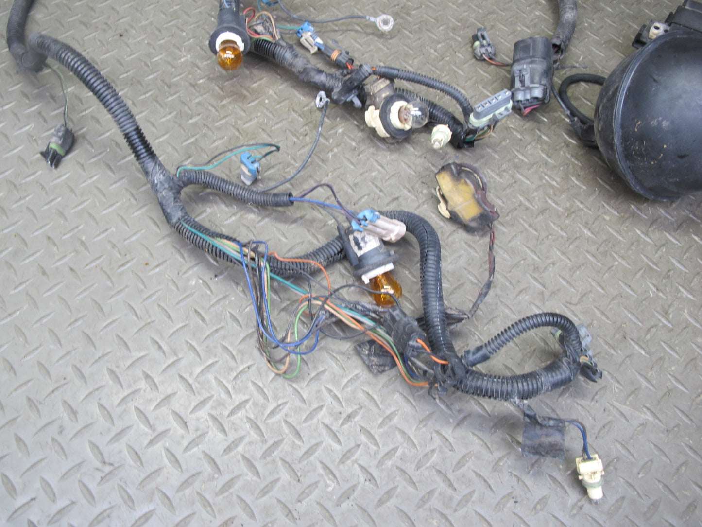 1993 Chevrolet Corvette C4 Front Bumper Headlight Wire Wiring Harness OEM