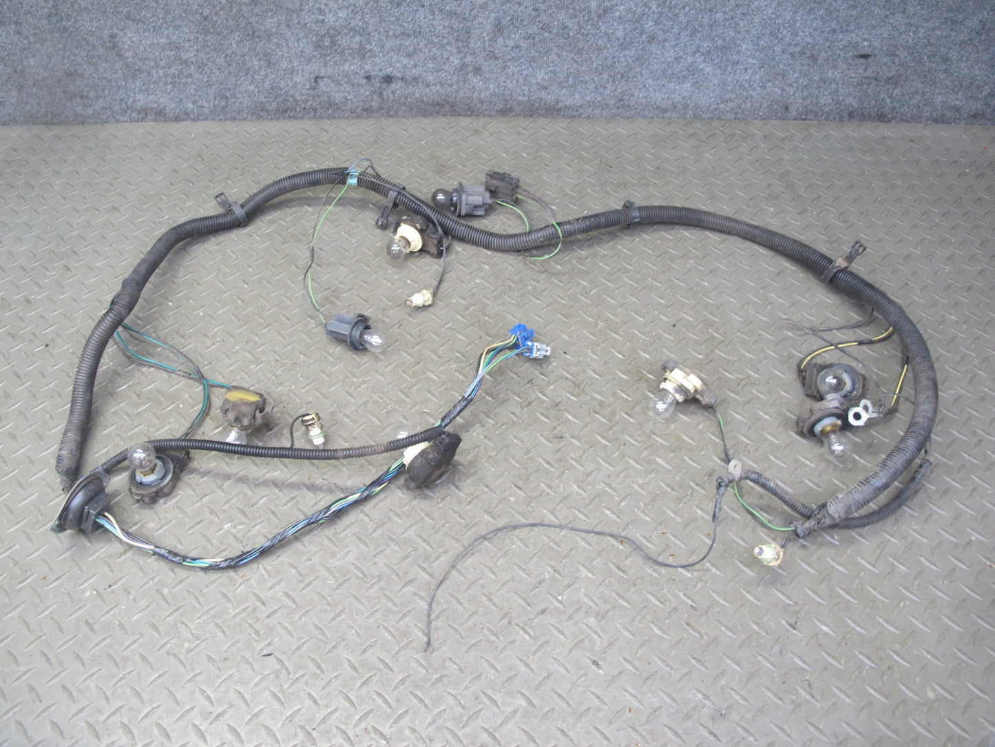 1993 Chevrolet Corvette C4 Coupe Rear Bumper Tail Light Wire Wiring Harness OEM