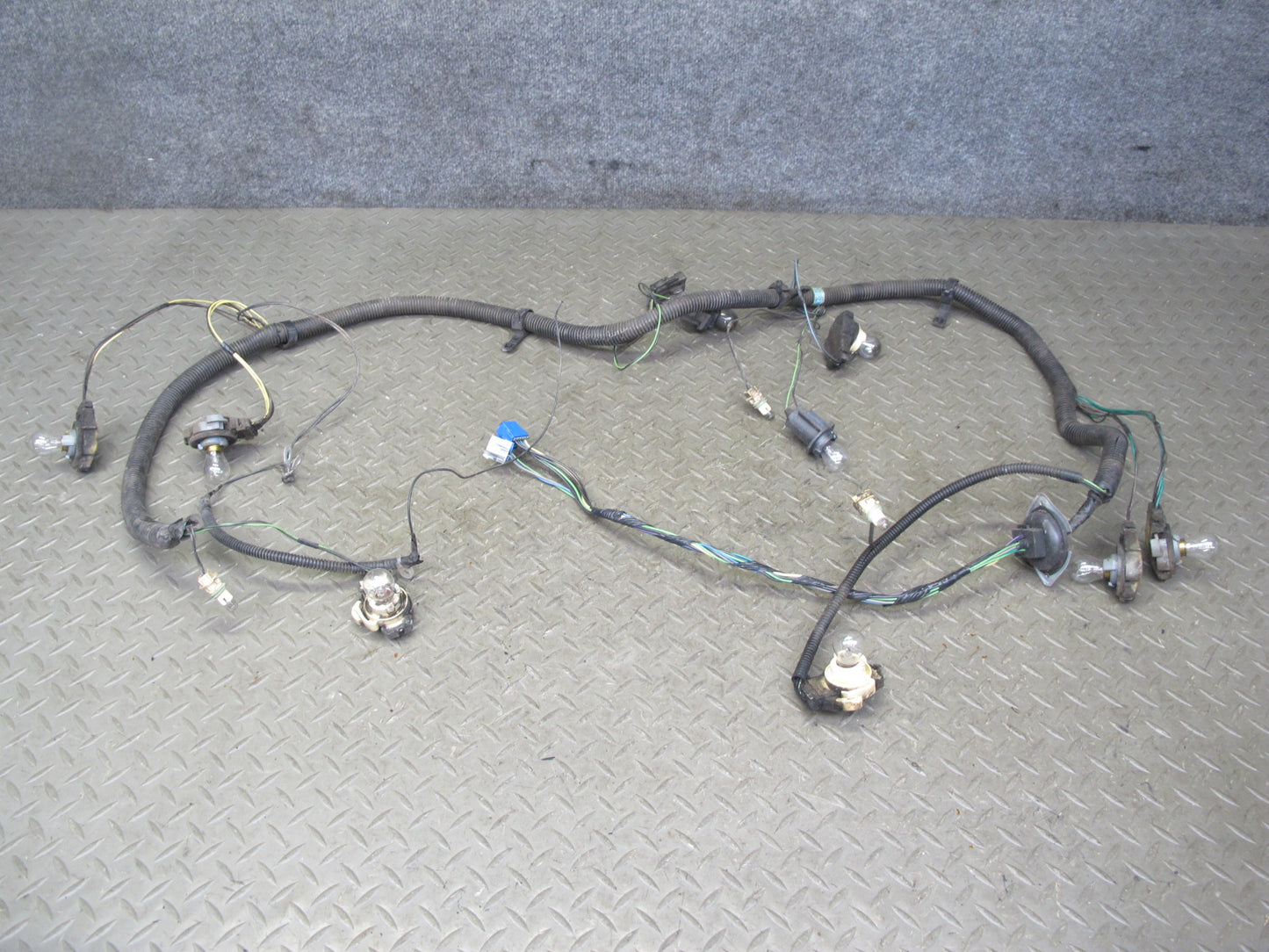 1993 Chevrolet Corvette C4 Coupe Rear Bumper Tail Light Wire Wiring Harness OEM