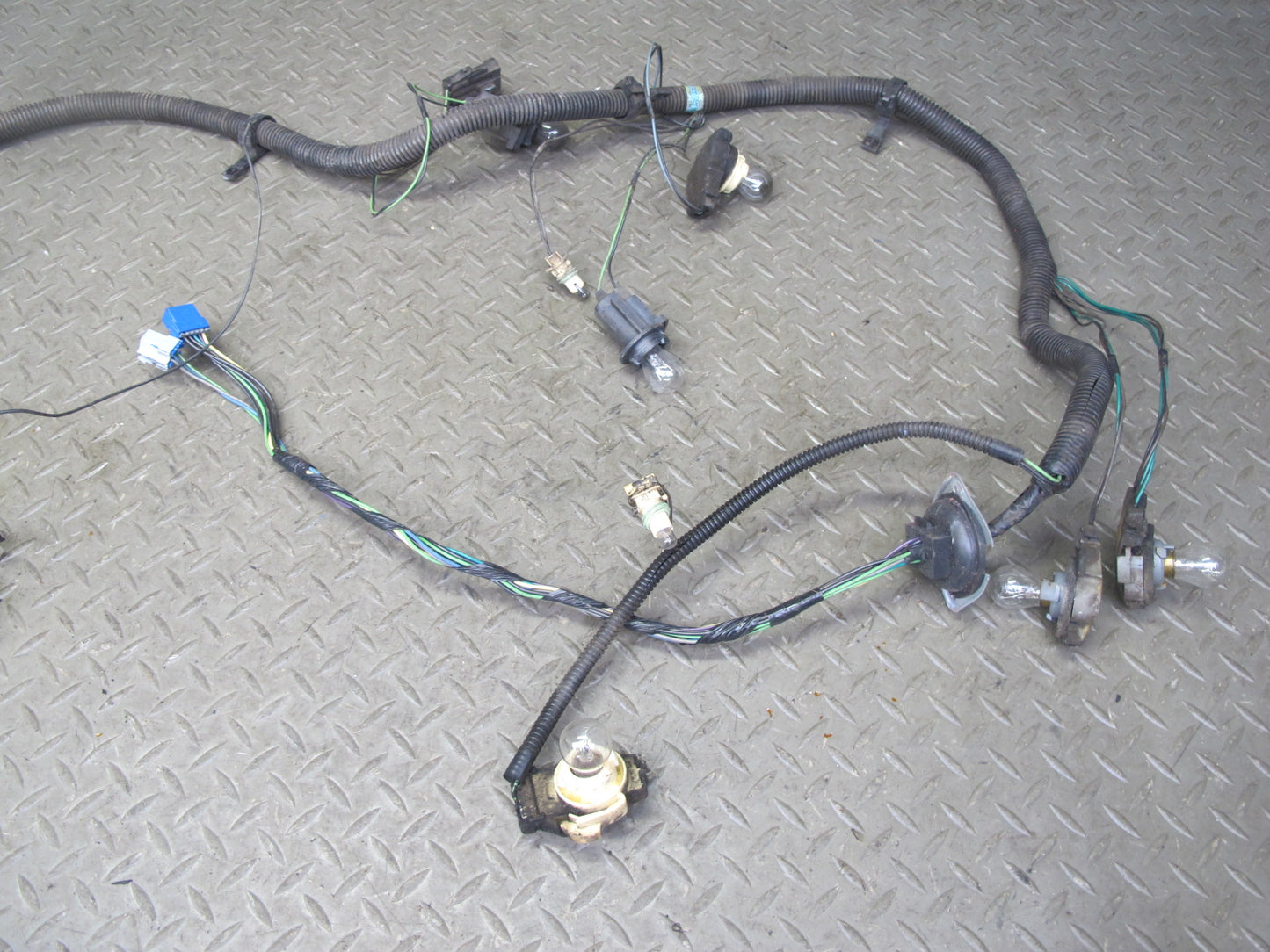 1993 Chevrolet Corvette C4 Coupe Rear Bumper Tail Light Wire Wiring Harness OEM