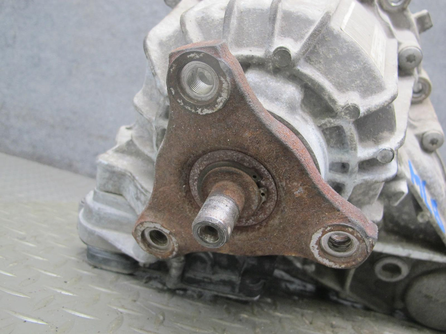 2017-2020 Maserati Levante M161 3.0L AWD Transfer Case Box w Motor 670038072