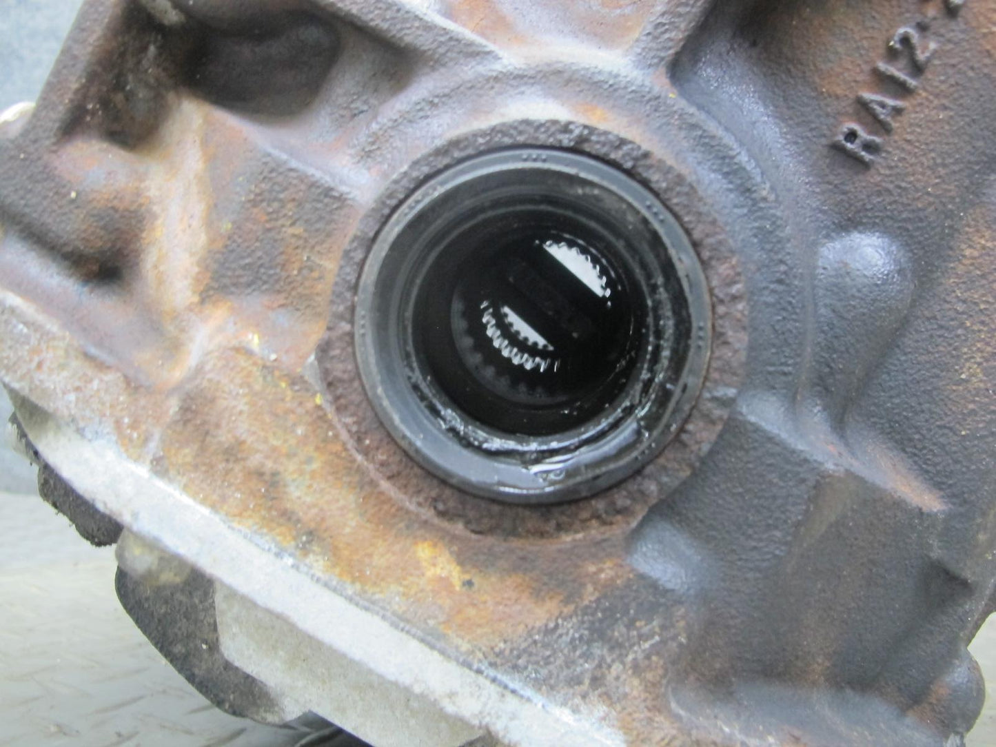 2008 Mazda RX8 A/T Rear Axle Differential Carrier LSD 4.30 Ratio 99K Miles OEM