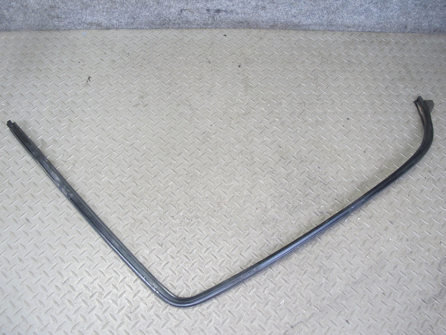 96-99 Mercedes W140 C140 CL Coupe Rear Windshield Chrome Trim Molding Set OEM