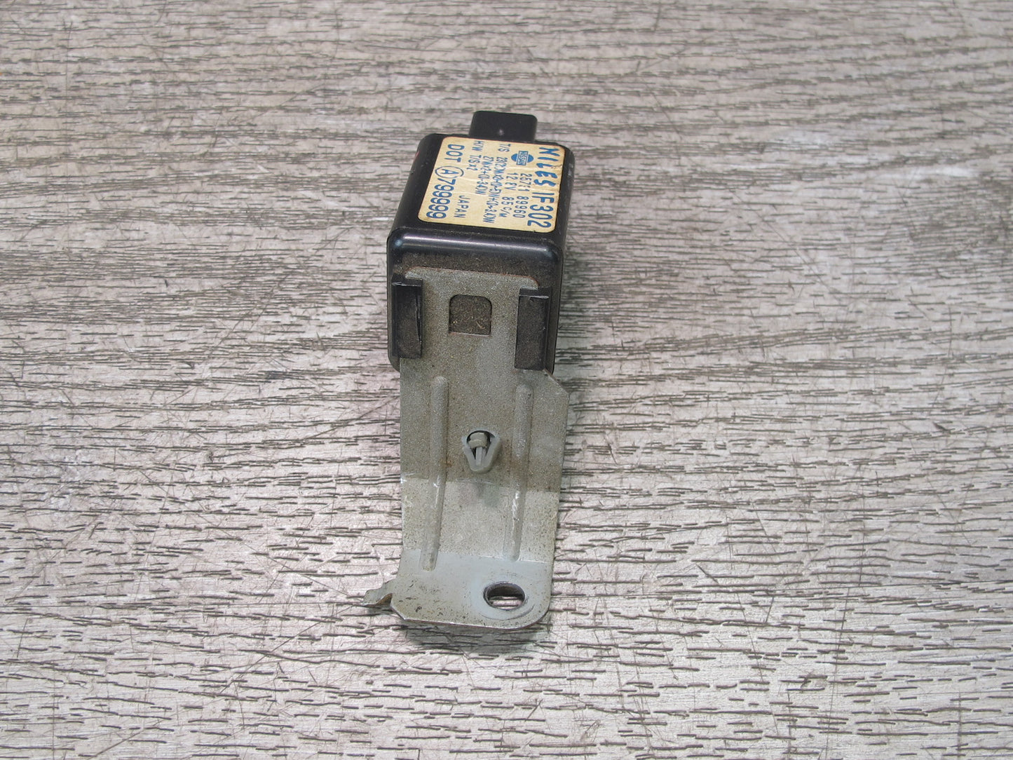 90-96 Nissan 300ZX Turn Signal Hazard Emergency Flasher Relay 25731-89960 OEM