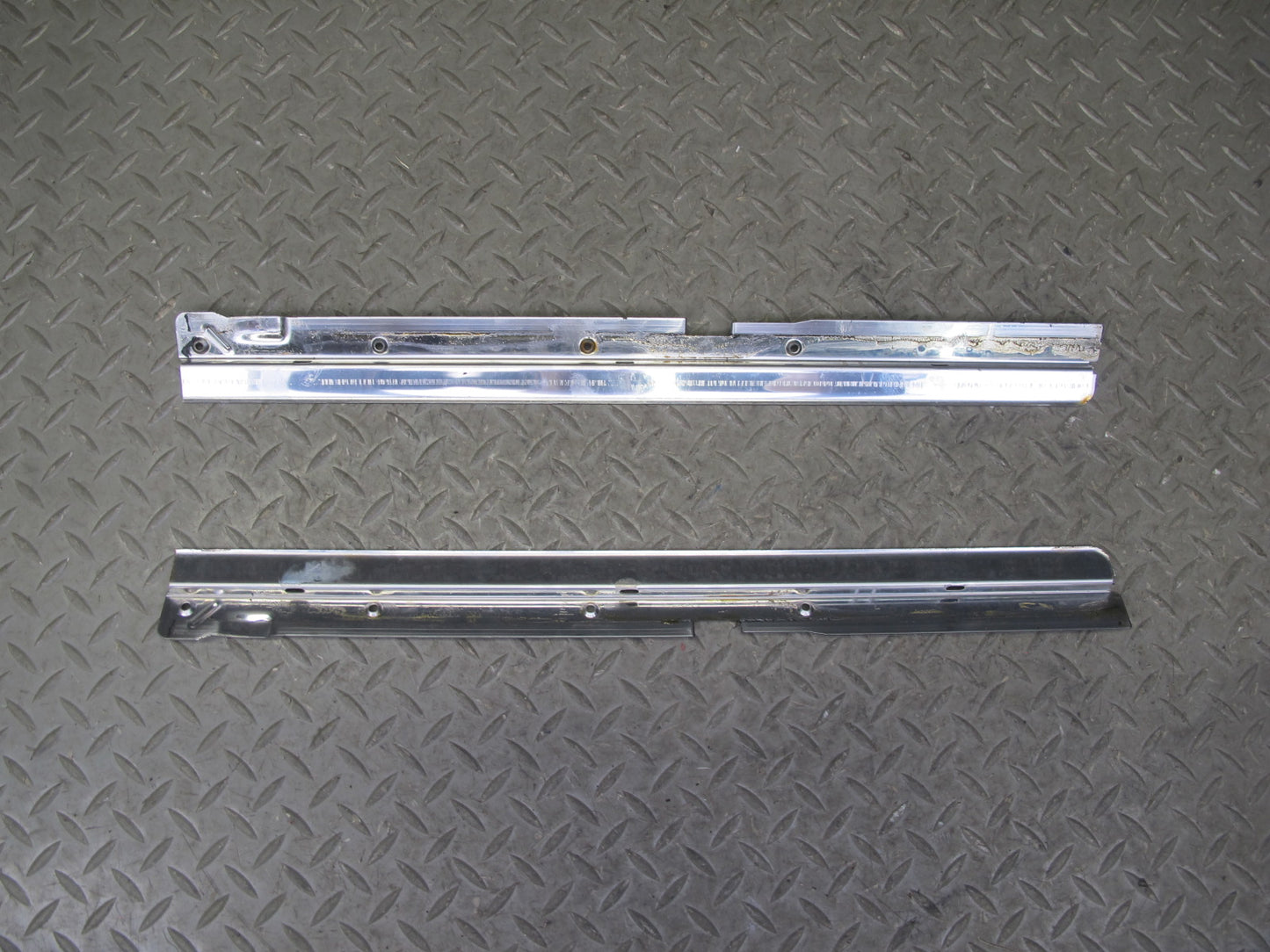 96-98 Mercedes W140 C140 CL Coupe Sunroof Hinge Bracket Support Panel OEM