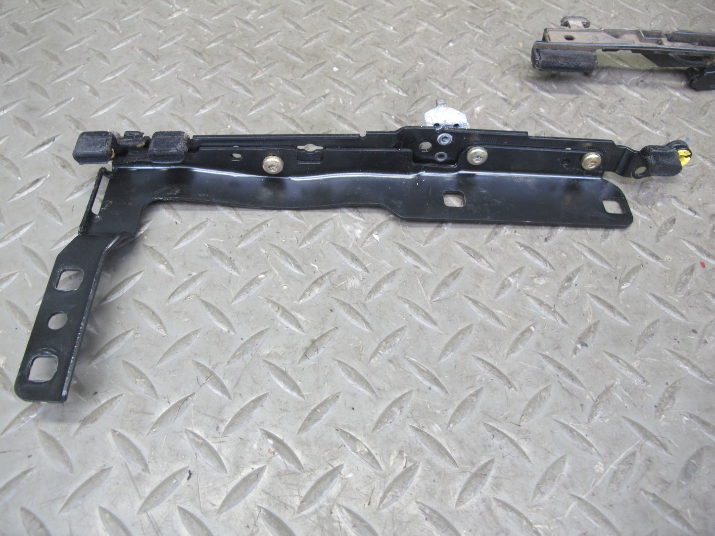 96-98 Mercedes W140 C140 CL Coupe Sunroof Hinge Bracket Support Panel OEM