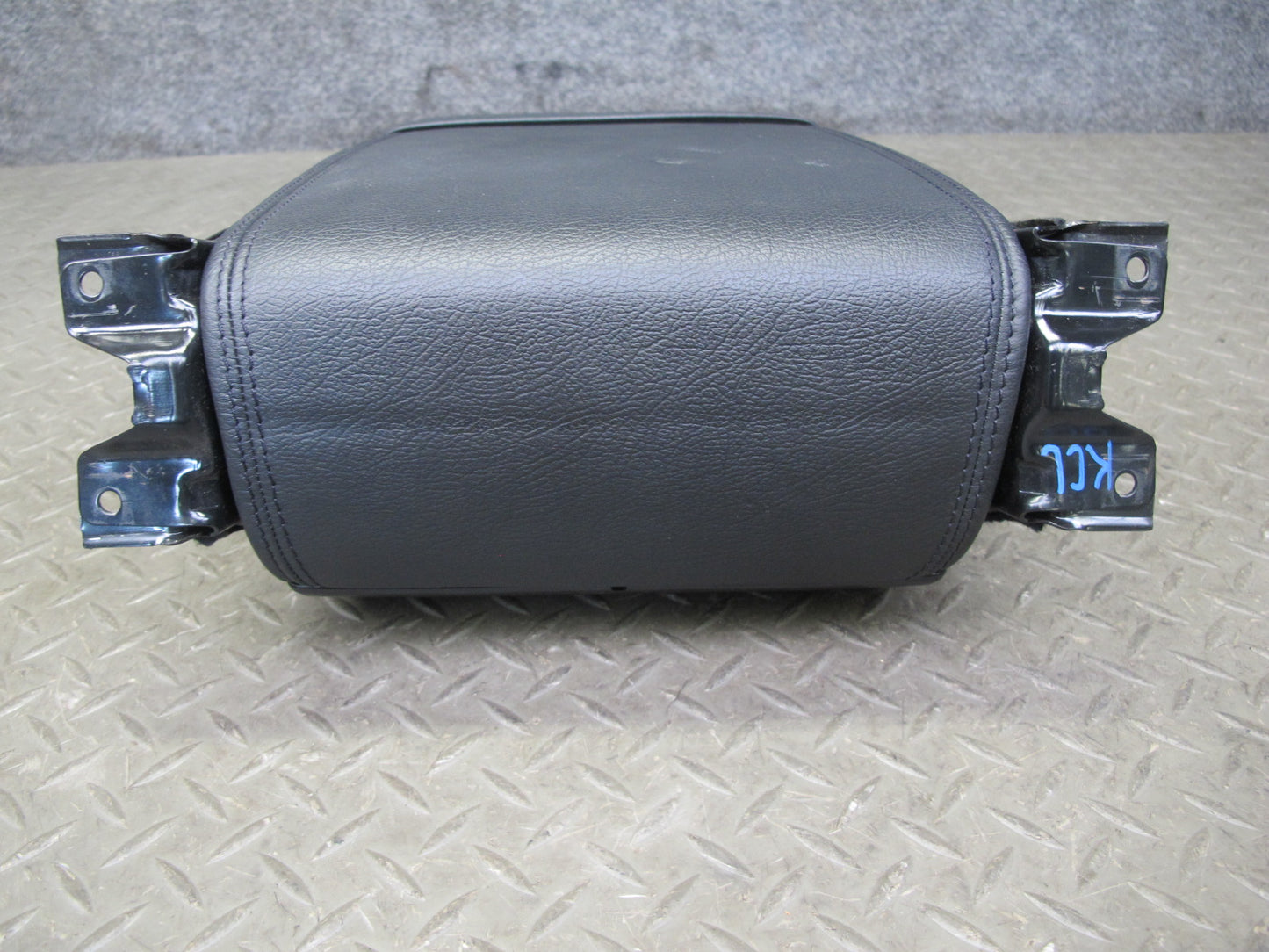 96-99 Mercedes W140 C140 CL Coupe Rear Folding Armrest CUP Holder OEM