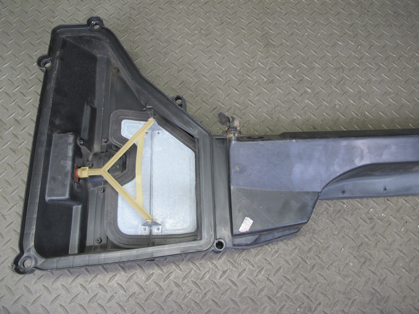 96-99 Mercedes W140 C140 Cl-class Coupe Set of 2 Front Wiper Cowl Trim Panel OEM