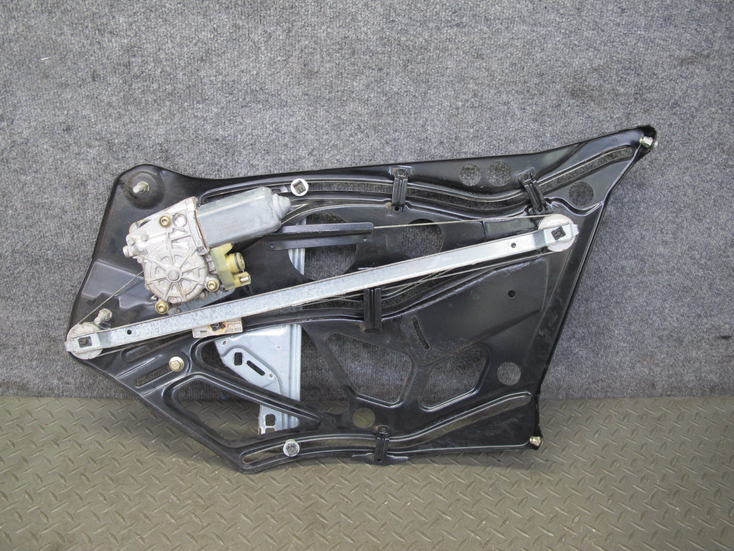 96-99 Mercedes W140 C140 Cl-class Coupe Rear Right Window Regulator w Motor OEM