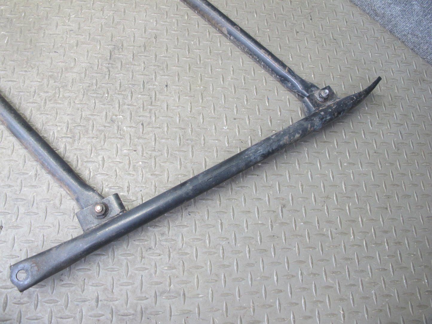 00-05 Toyota MR2 Spyder ZZW30L Under Body Brace Support OEM