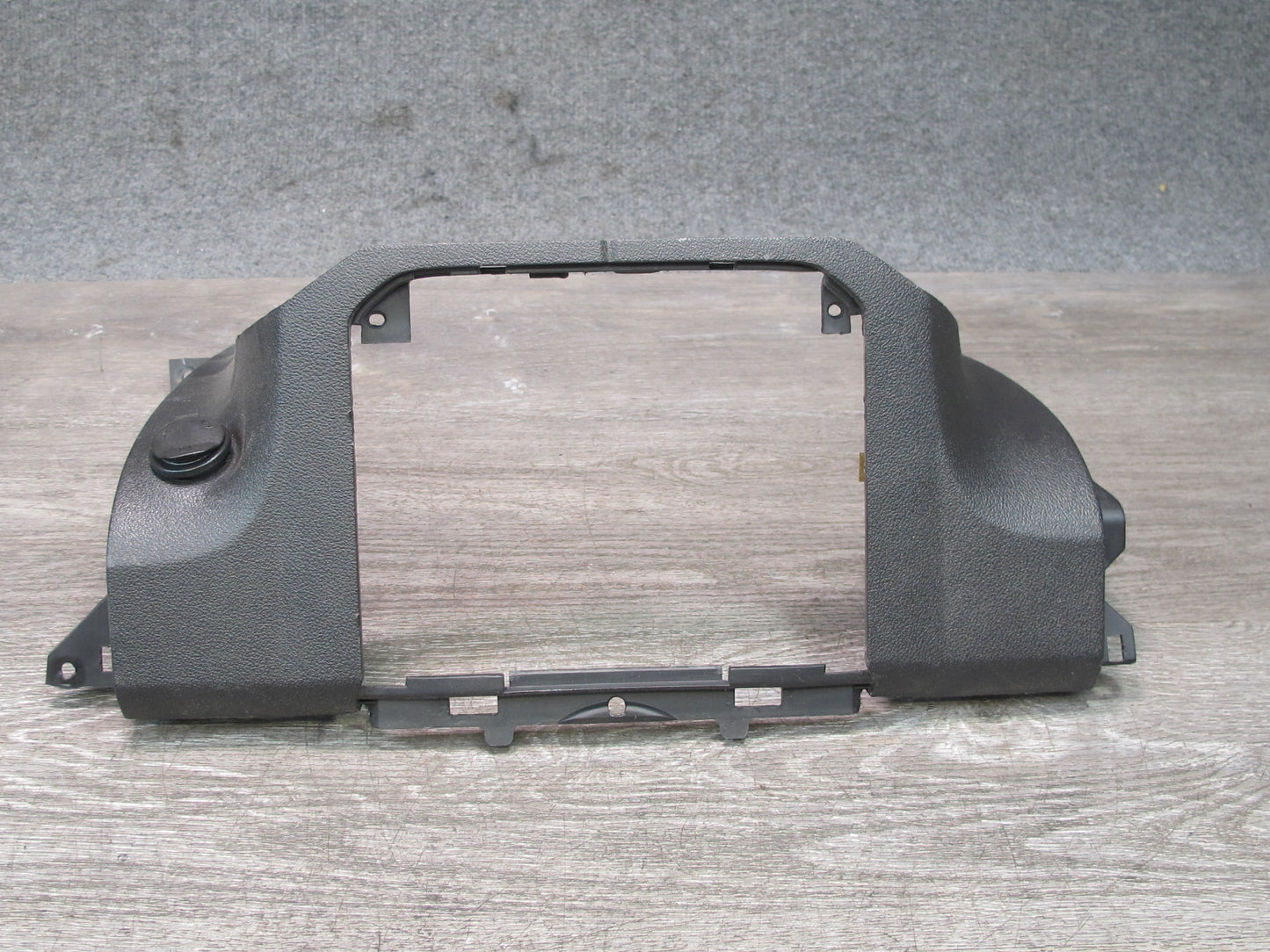 07-10 Saturn SKY Dash Front Radio Trim Bezel Cover Panel 15905045 OEM