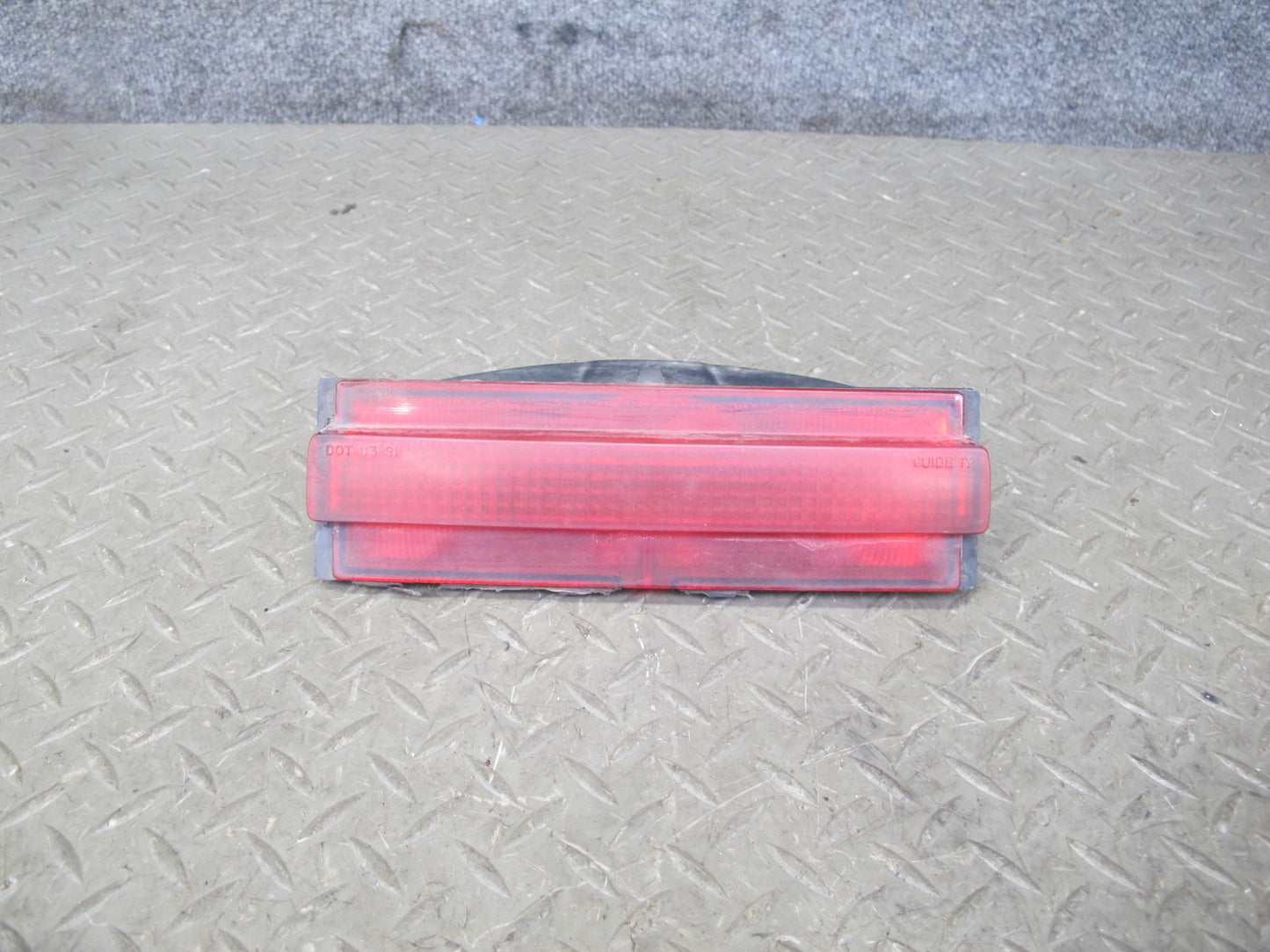91-96 Chevrolet Corvette C4 Rear Center 3RD Brake Light 16514080 OEM