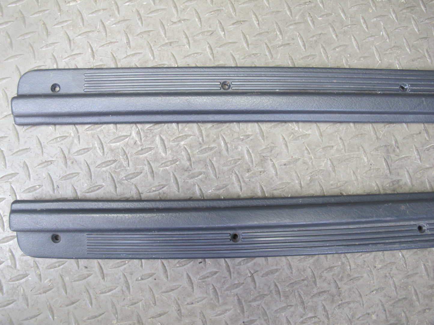 90-96 Nissan Z32 300ZX 2+0 Set of 2 Left & Right Door Scuff Sill Plate Trim OEM
