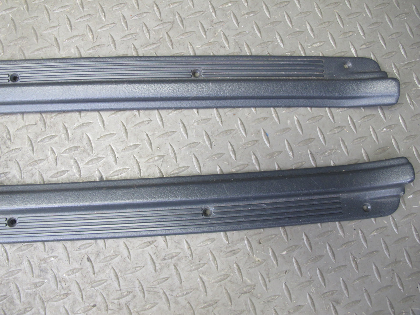 90-96 Nissan Z32 300ZX 2+0 Set of 2 Left & Right Door Scuff Sill Plate Trim OEM
