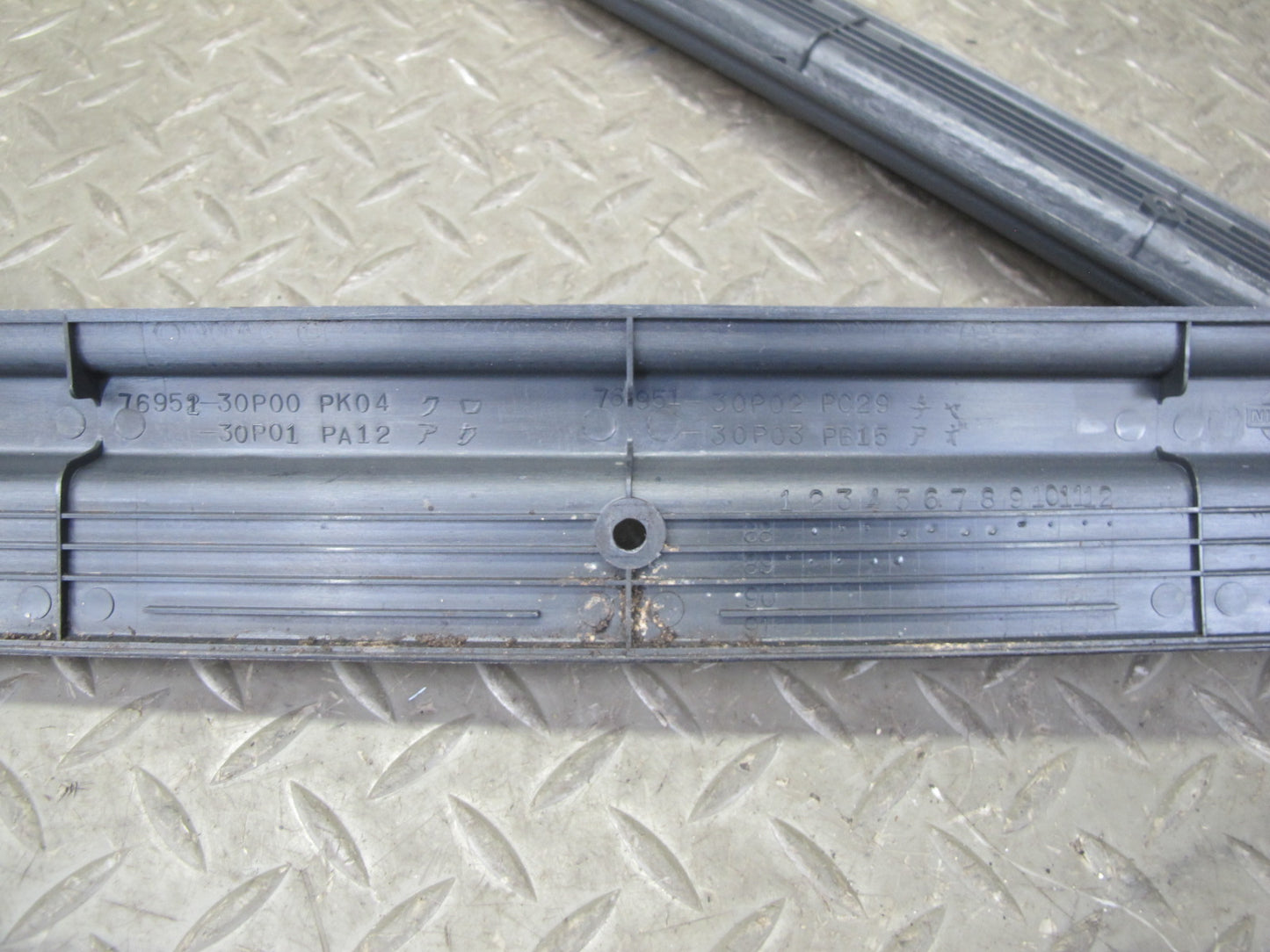 90-96 Nissan Z32 300ZX 2+0 Set of 2 Left & Right Door Scuff Sill Plate Trim OEM
