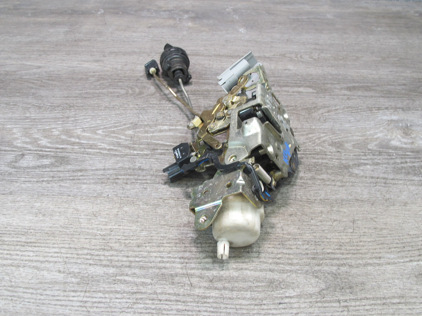 96-99 Mercedes W140 C140 CL Coupe Right Door Lock Latch Actuator OEM