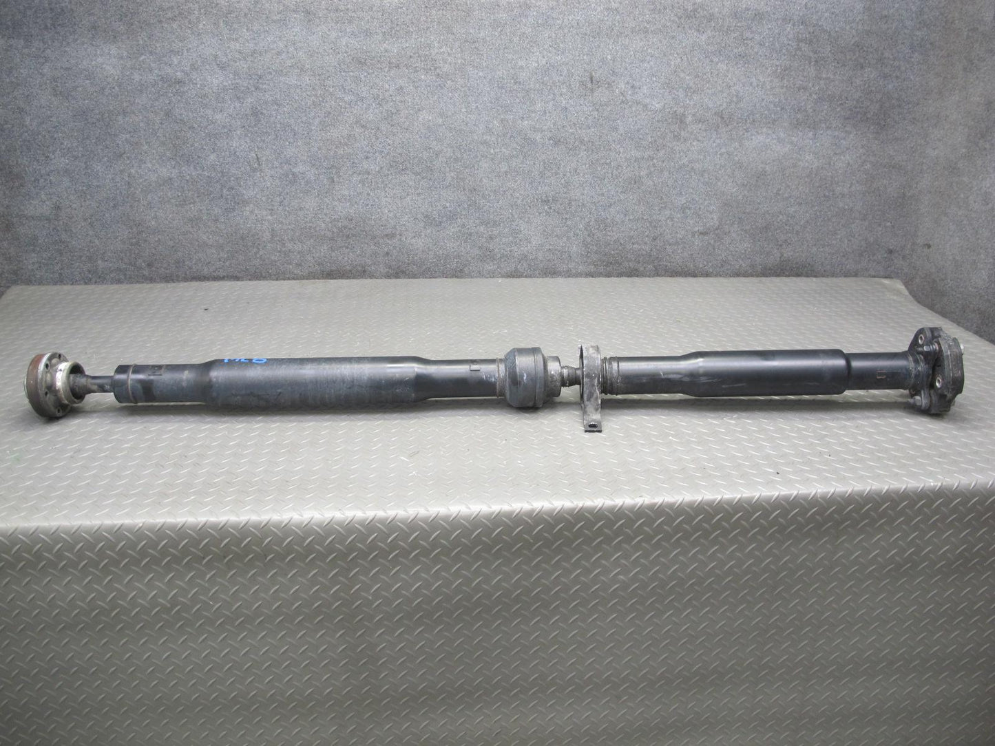 2017-2020 Maserati Levante M161 AWD 3.0L Rear Drive Shaft Driveshaft
