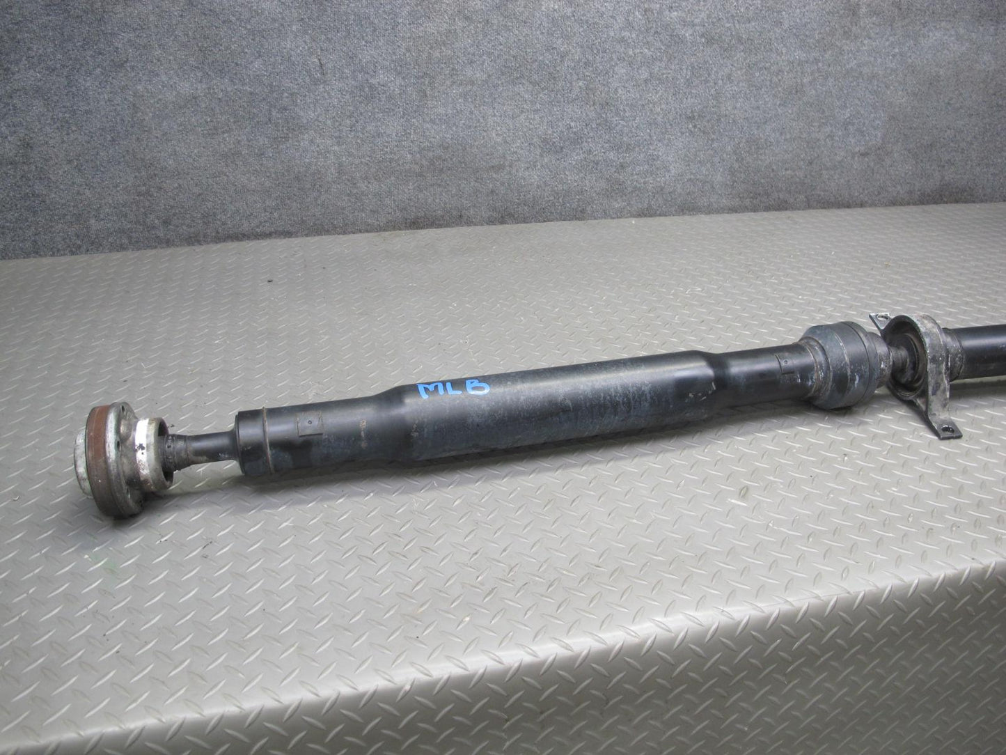 2017-2020 Maserati Levante M161 AWD 3.0L Rear Drive Shaft Driveshaft