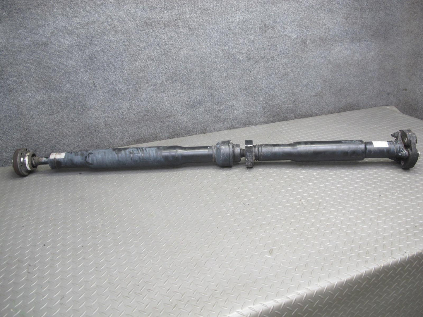 2017-2020 Maserati Levante M161 AWD 3.0L Rear Drive Shaft Driveshaft