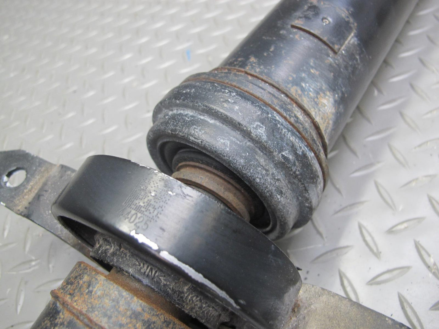 2015-2016 Porsche Macan 3.0L 3.6L AWD Rear Driveshaft Drive Shaft 126K 95B521101