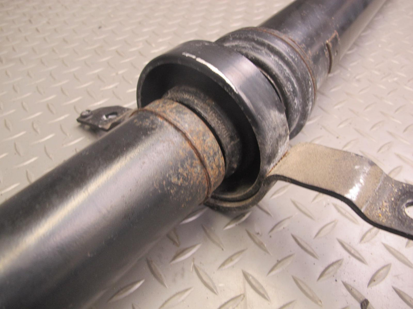 2015-2016 Porsche Macan 3.0L 3.6L AWD Rear Driveshaft Drive Shaft 126K 95B521101