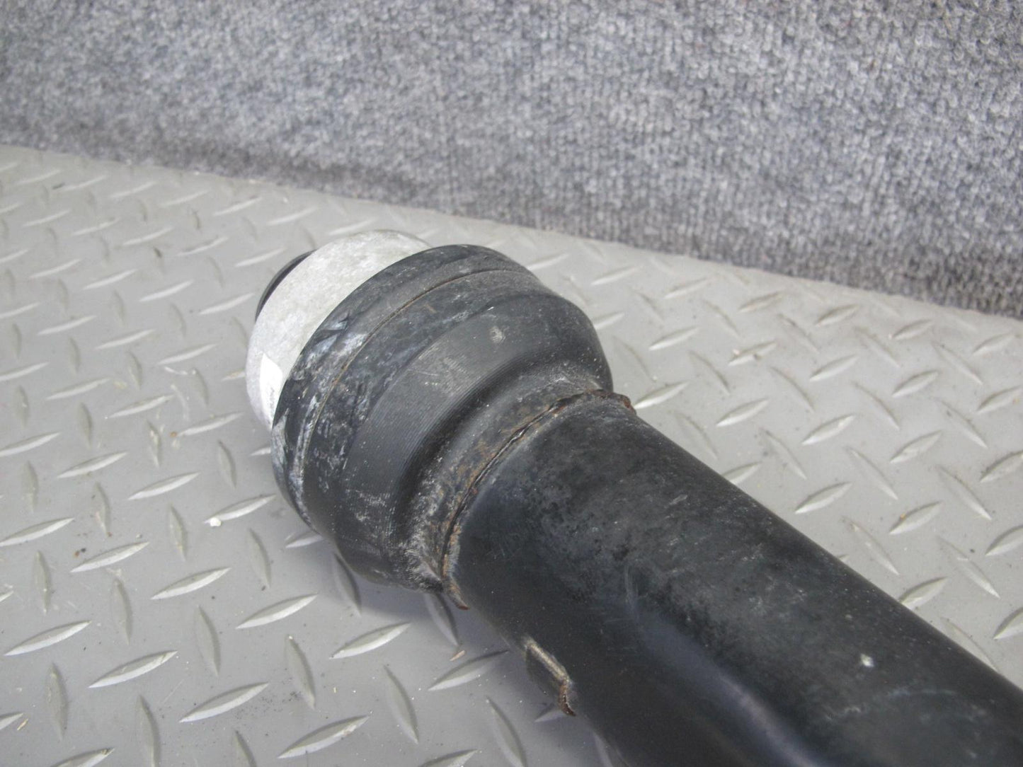2015-2016 Porsche Macan 3.0L 3.6L AWD Rear Driveshaft Drive Shaft 126K 95B521101