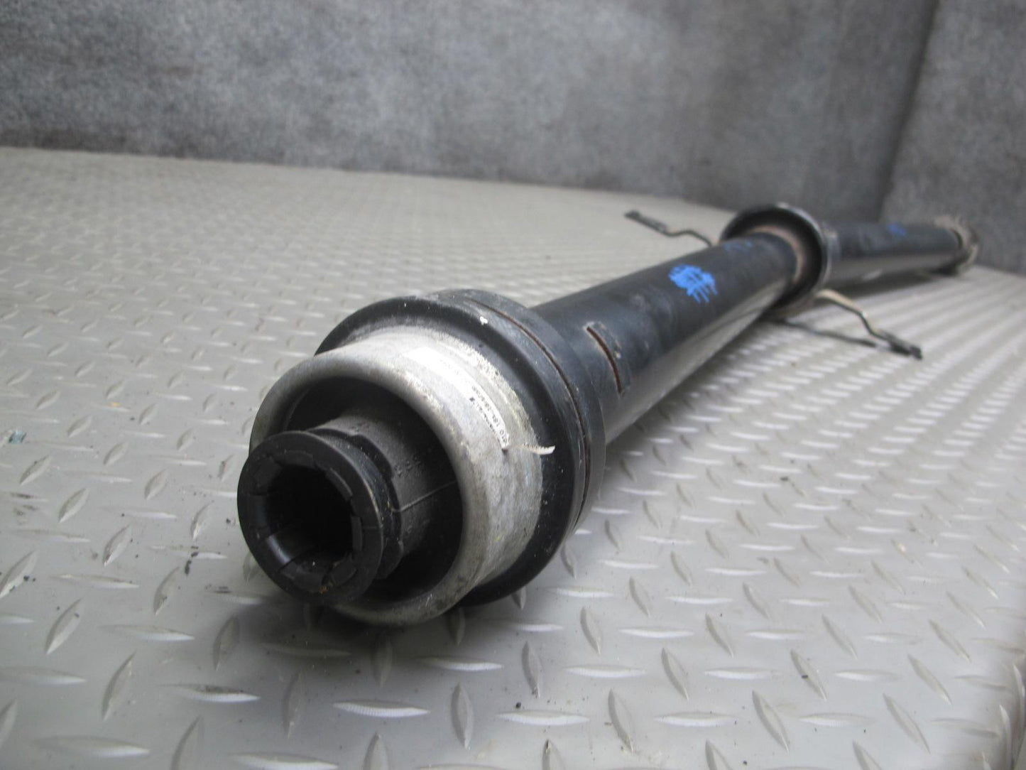 2015-2016 Porsche Macan 3.0L 3.6L AWD Rear Driveshaft Drive Shaft 126K 95B521101