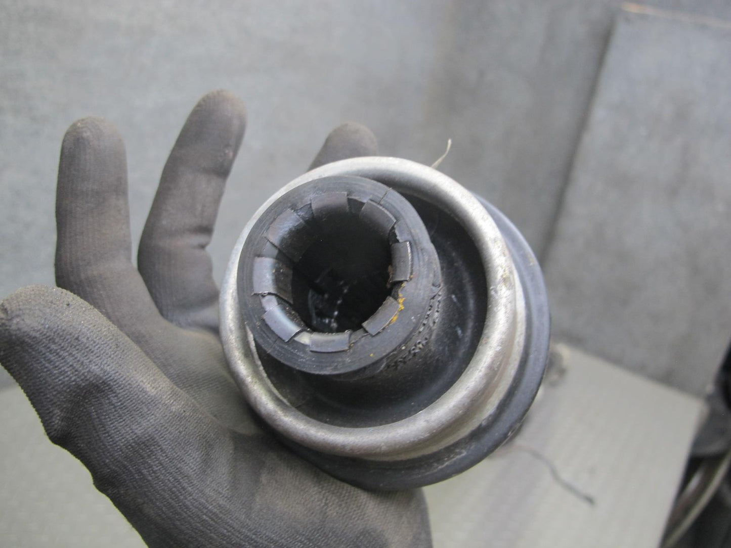 2015-2016 Porsche Macan 3.0L 3.6L AWD Rear Driveshaft Drive Shaft 126K 95B521101