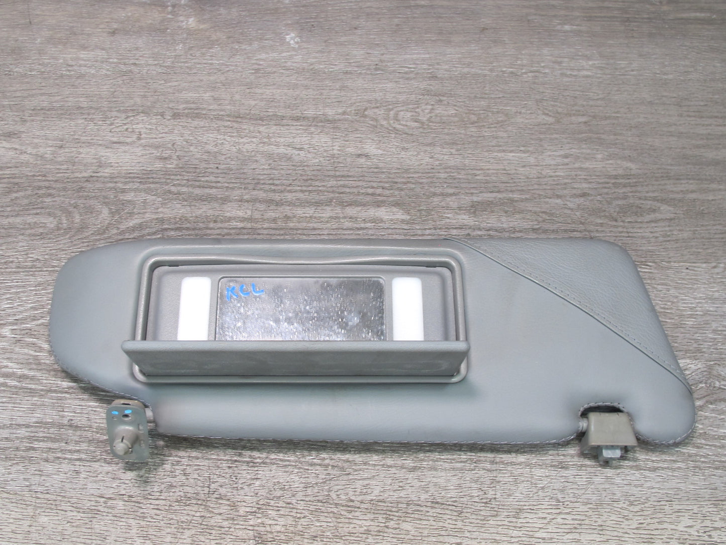 96-99 Mercedes W140 C140 CL Coupe Set of 2 Front Left & Right Sun Visor OEM